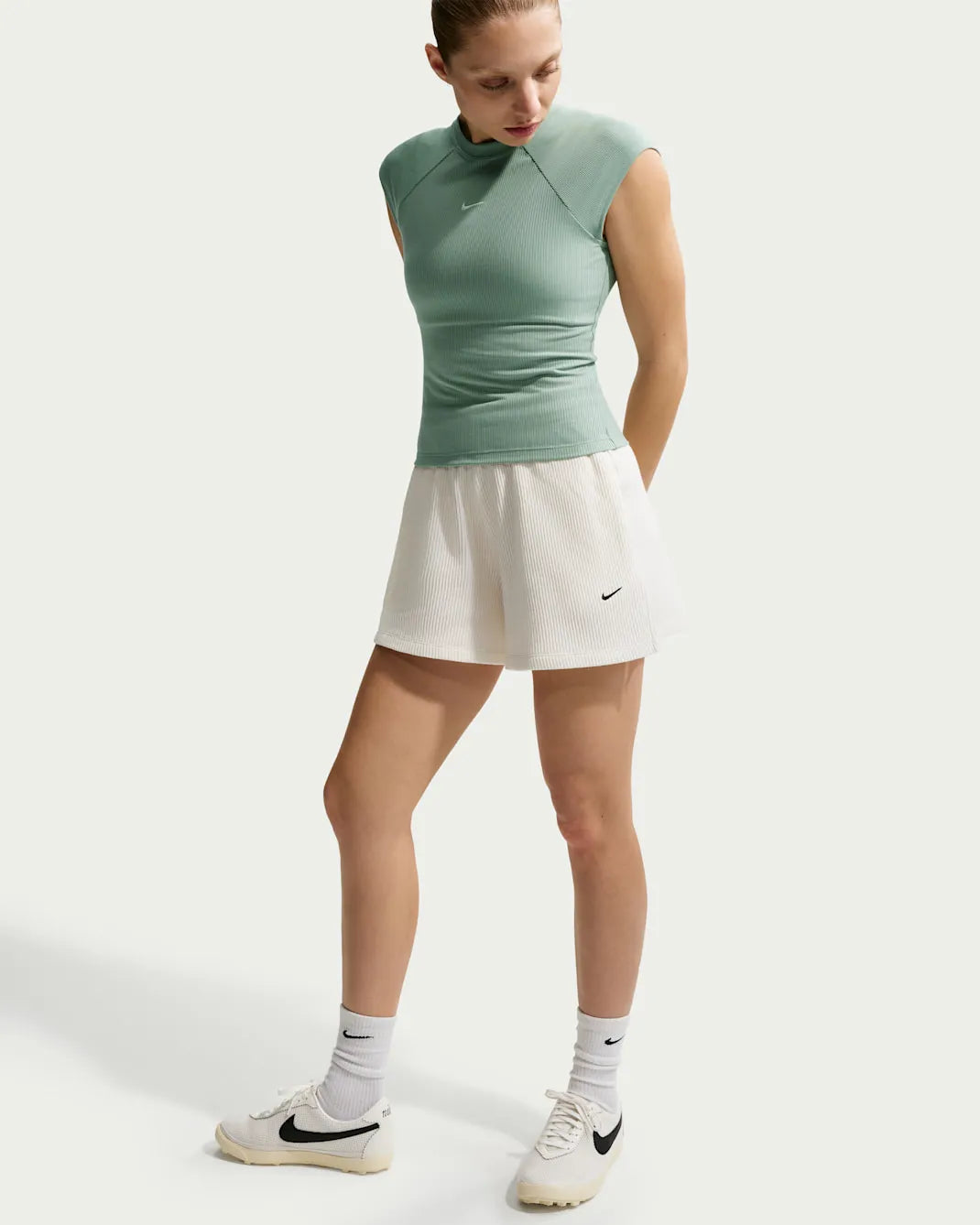 Women's Loose Mid-Rise Shorts