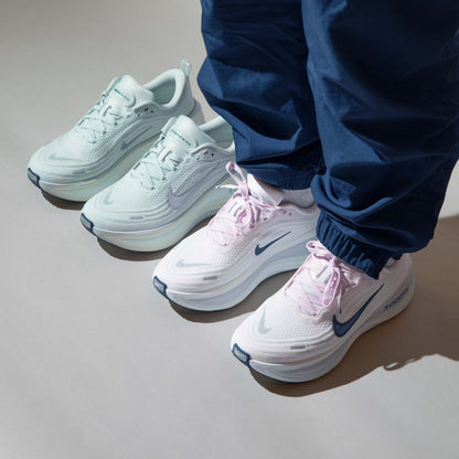 Wmns Vomero Plus